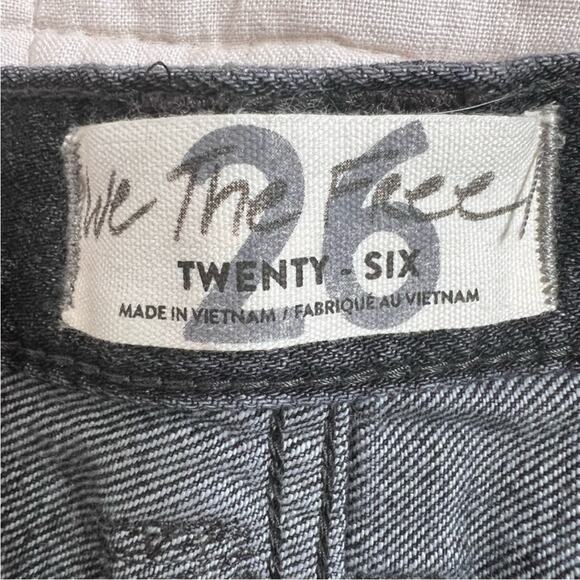 We The Free 100% Cotton Black Wash High Rise Jean Shorts w/ Fringe Hem - 26 - Picture 4 of 9